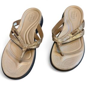 CROCS Women's Shimmering Gold Sandals Thong Double Straps Size 9